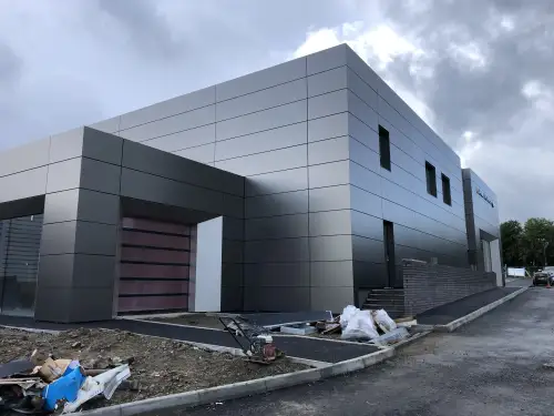 Click Here To Enlarge This Photo Of Land Rover Dealership